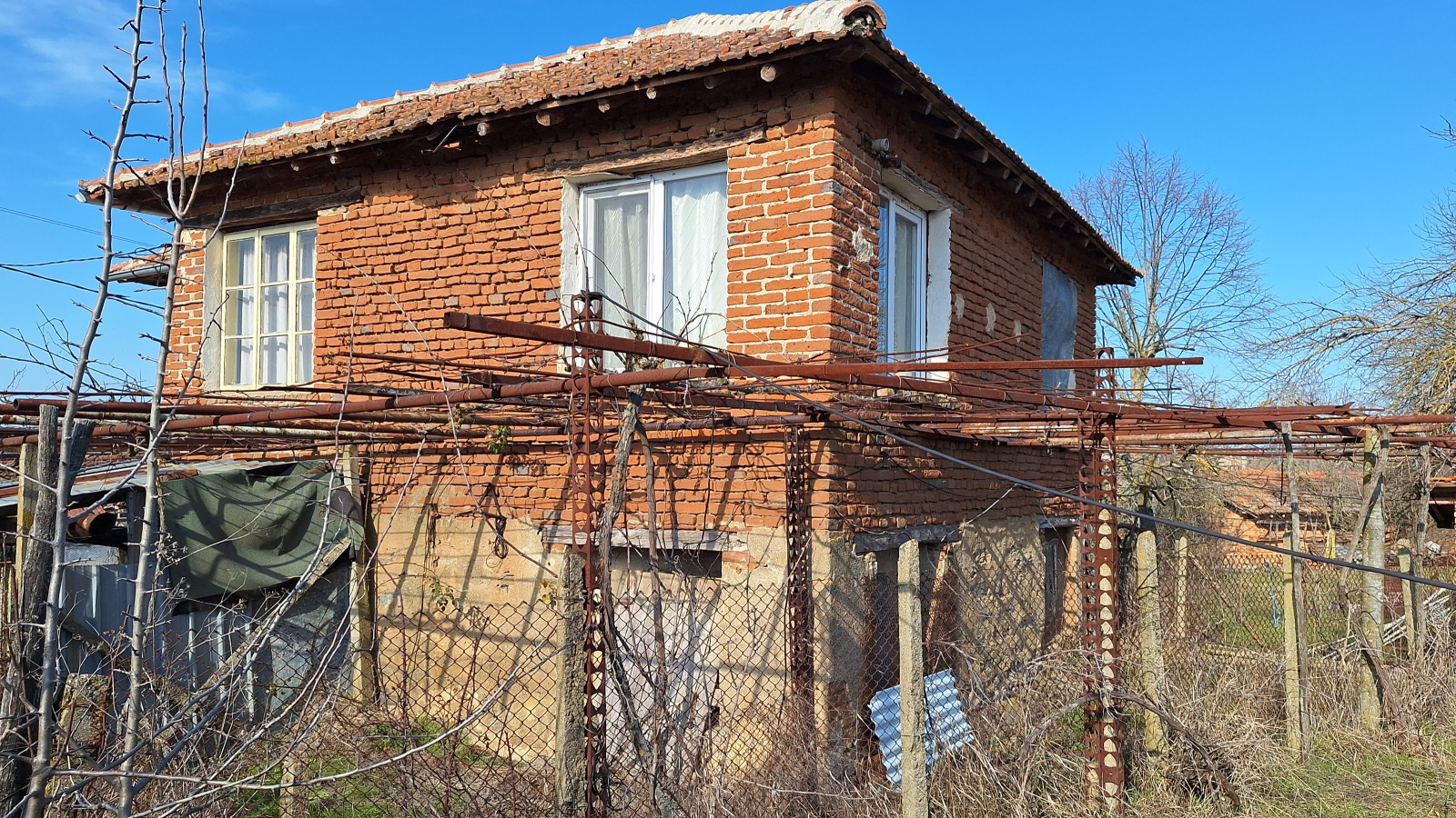 Продава КЪЩА, с. Шарково, област Ямбол, снимка 2 - Къщи - 55506632