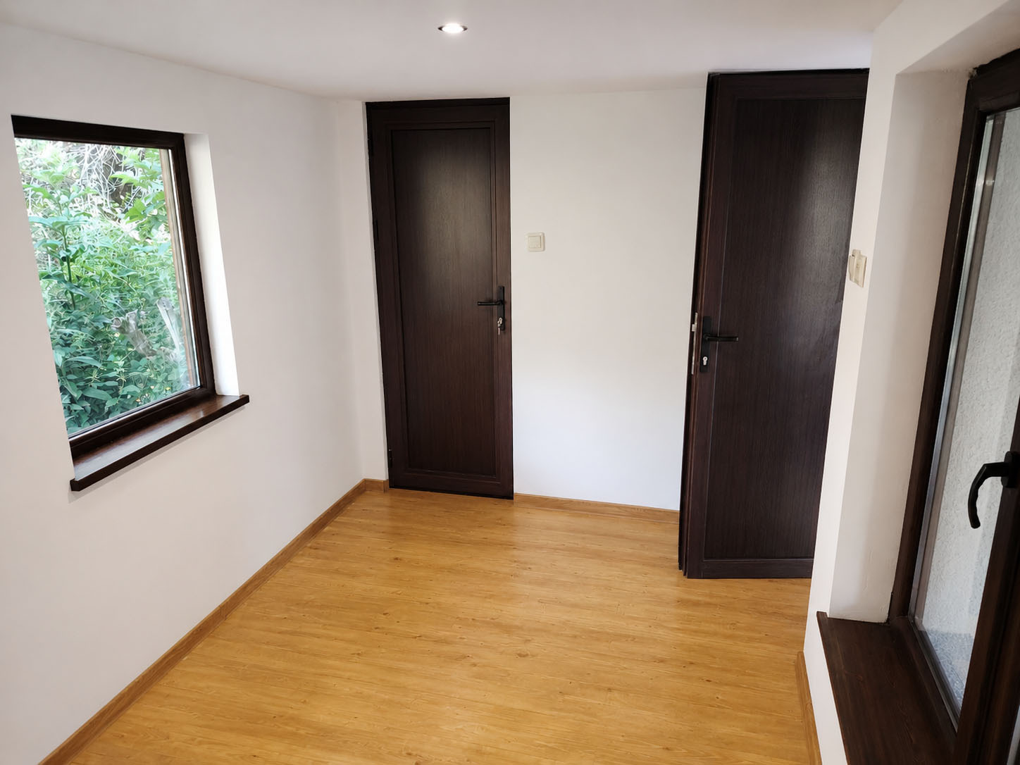 Продава КЪЩА, с. Горна Секирна, област Перник, снимка 10 - Къщи - 56104849