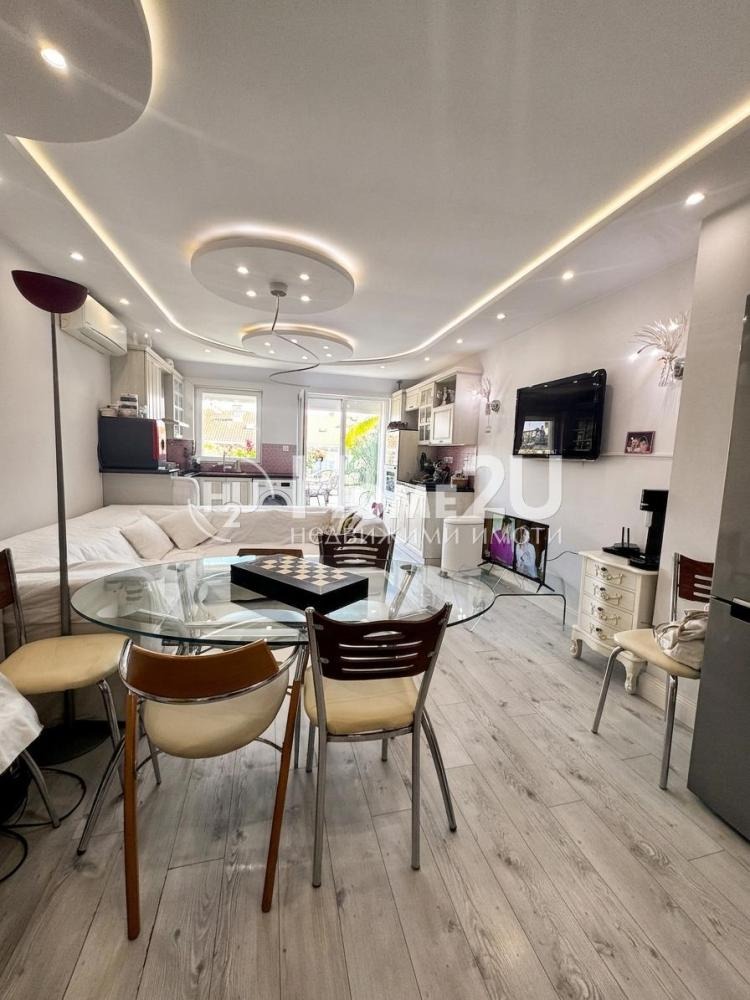 Продава 3-СТАЕН, гр. Бургас, Възраждане, снимка 3 - Апартаменти - 55797722