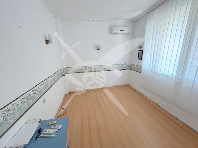 For Sale  House Floor Burgas , Vetren , 260 sq.m | 91235164