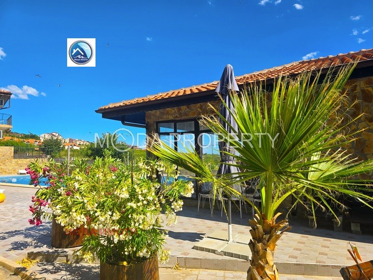 Продава  Къща област Бургас , с. Кошарица , 307 кв.м | 68251591 - изображение [2]
