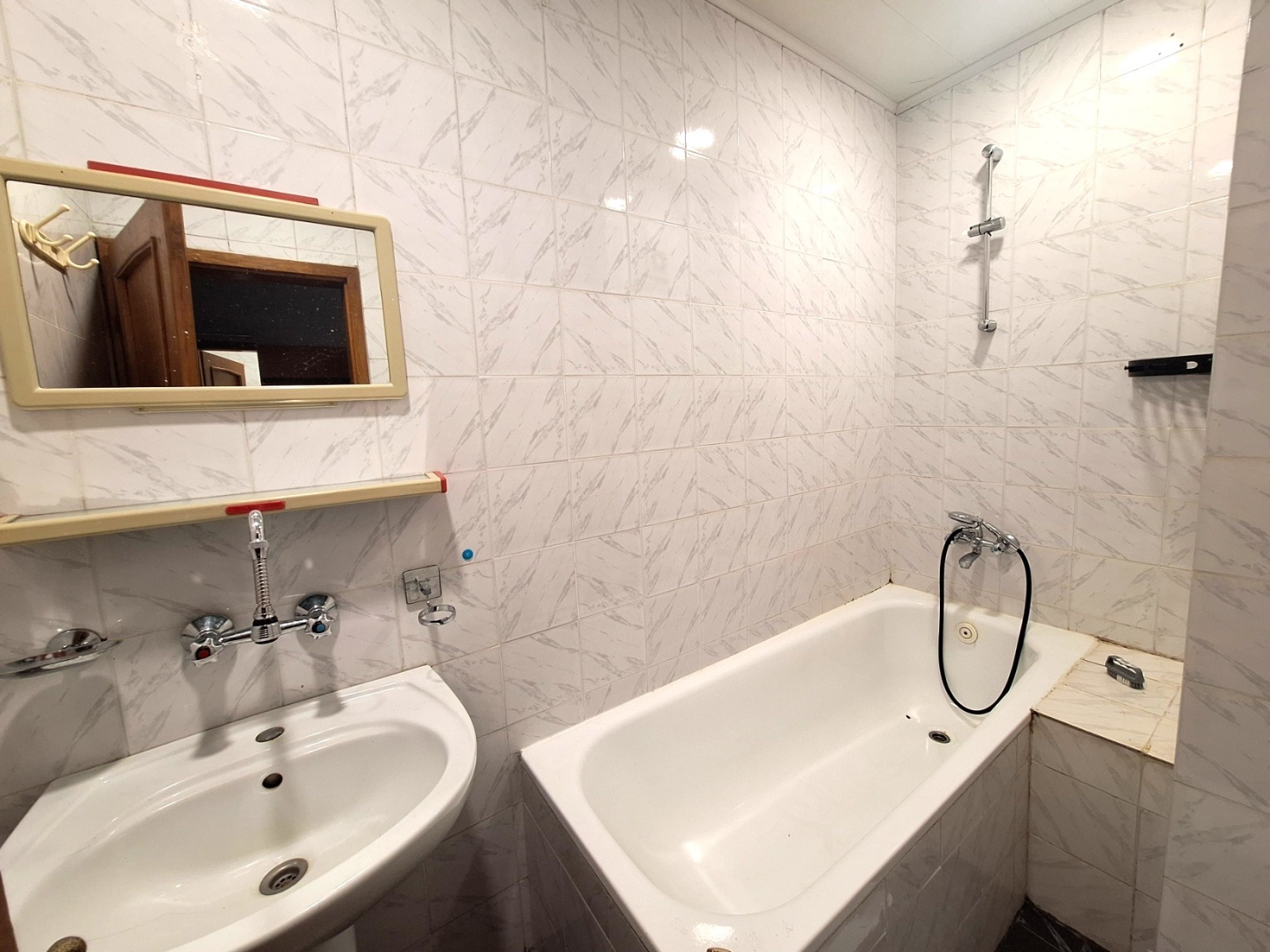 Продава 2-СТАЕН, гр. София, Борово, снимка 12 - Апартаменти - 56259870