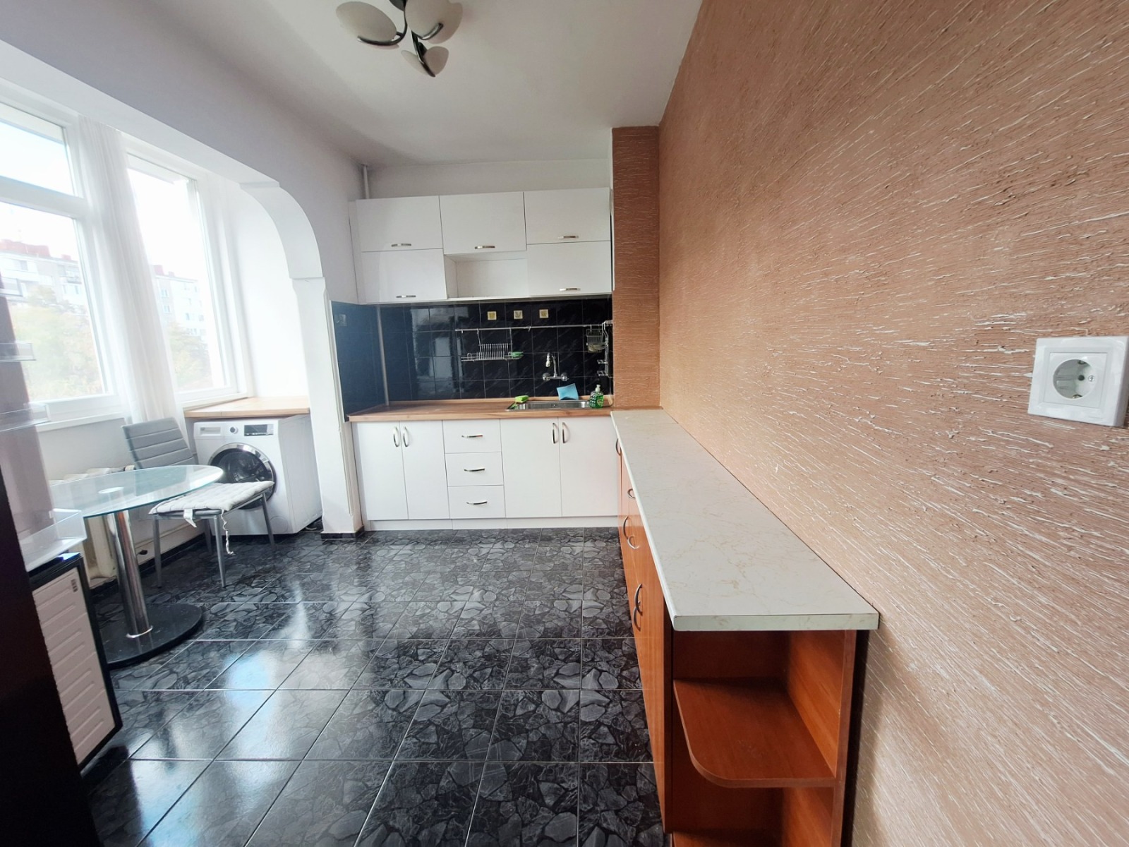Продава 2-СТАЕН, гр. София, Борово, снимка 2 - Апартаменти - 56259870