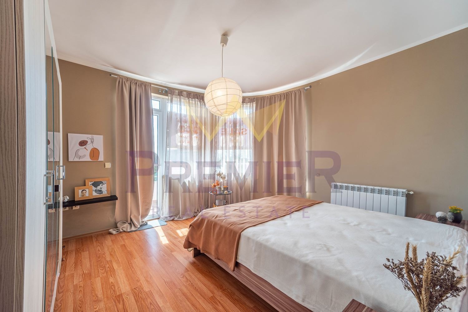 Продава КЪЩА, гр. Балчик, област Добрич, снимка 13 - Къщи - 53868661