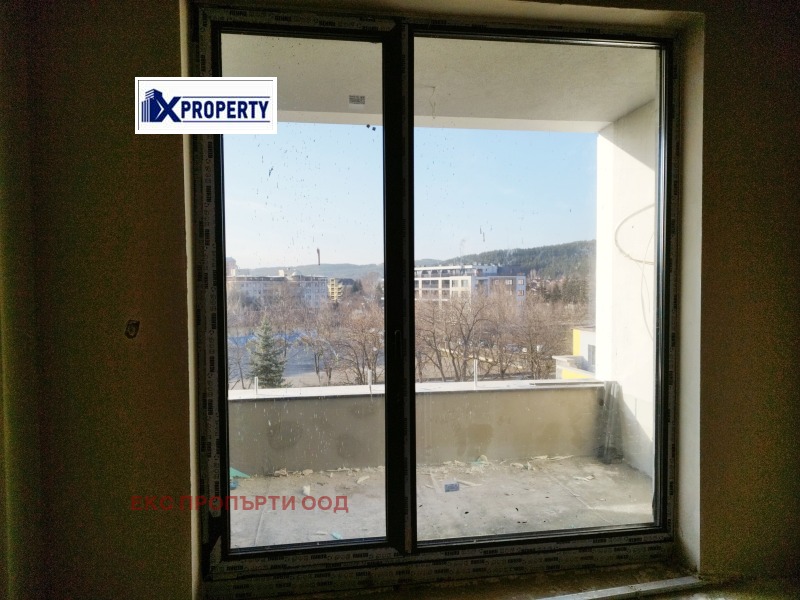 Продава  2-стаен град Перник , Изток , 71 кв.м | 64669970 - изображение [8]