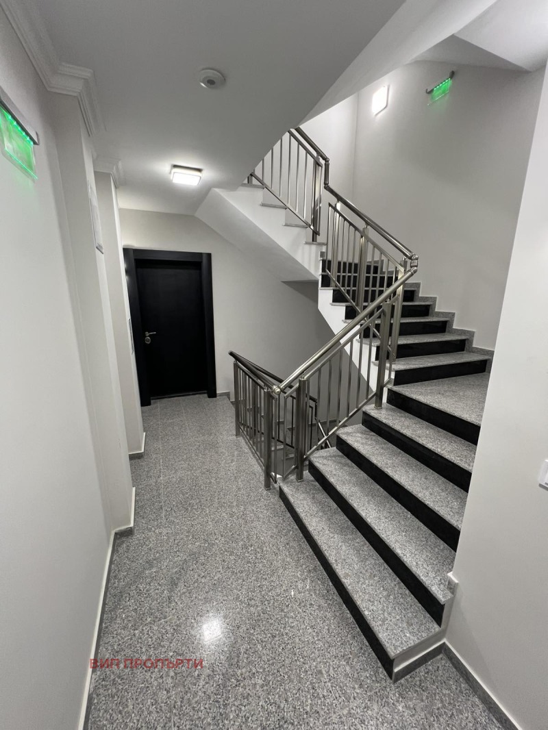 Продава  2-стаен град Пловдив , Център , 71 кв.м | 75391177 - изображение [2]