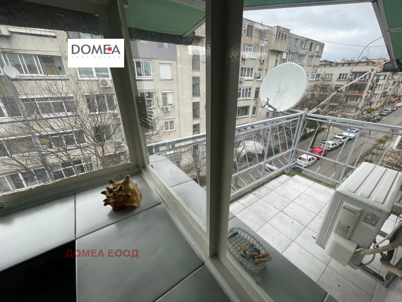 Продава ЕТАЖ ОТ КЪЩА, гр. Бургас, Център, снимка 7 - Етаж от къща - 52374666