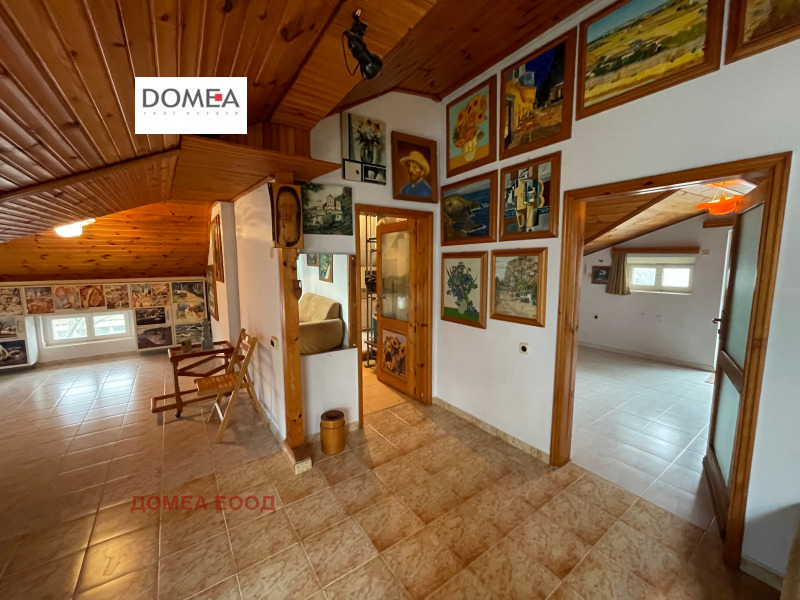 Продава ЕТАЖ ОТ КЪЩА, гр. Бургас, Център, снимка 4 - Етаж от къща - 52374666