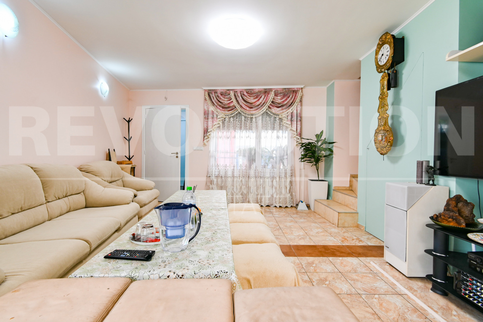 Продава КЪЩА, гр. София, Надежда 2, снимка 2 - Къщи - 42872990