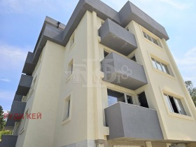 3-стаен град Варна, Възраждане 2