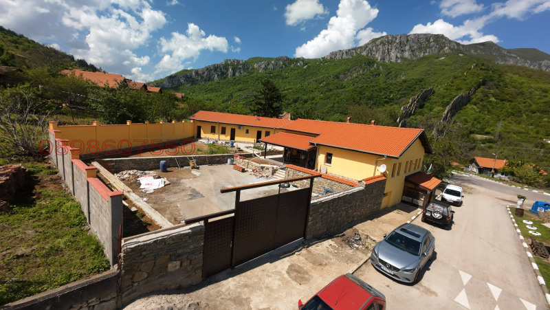 Продава  Къща област Враца , с. Лютиброд , 220 кв.м | 49230687 - изображение [4]