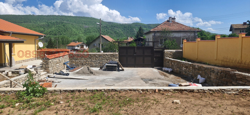 Продава  Къща област Враца , с. Лютиброд , 220 кв.м | 49230687 - изображение [13]