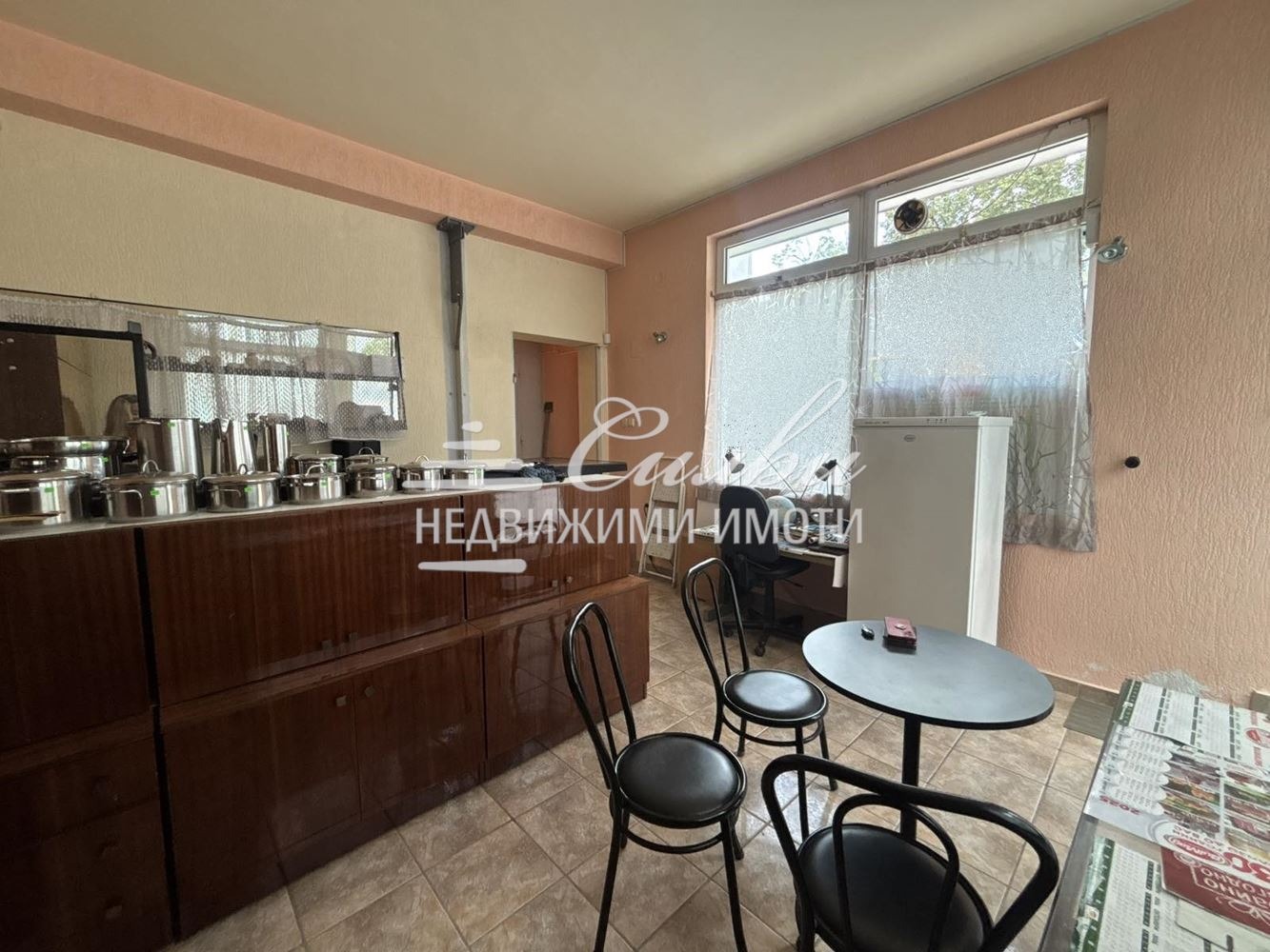 Продава МАГАЗИН, гр. Шумен, Добруджански, снимка 2 - Магазини - 55103525