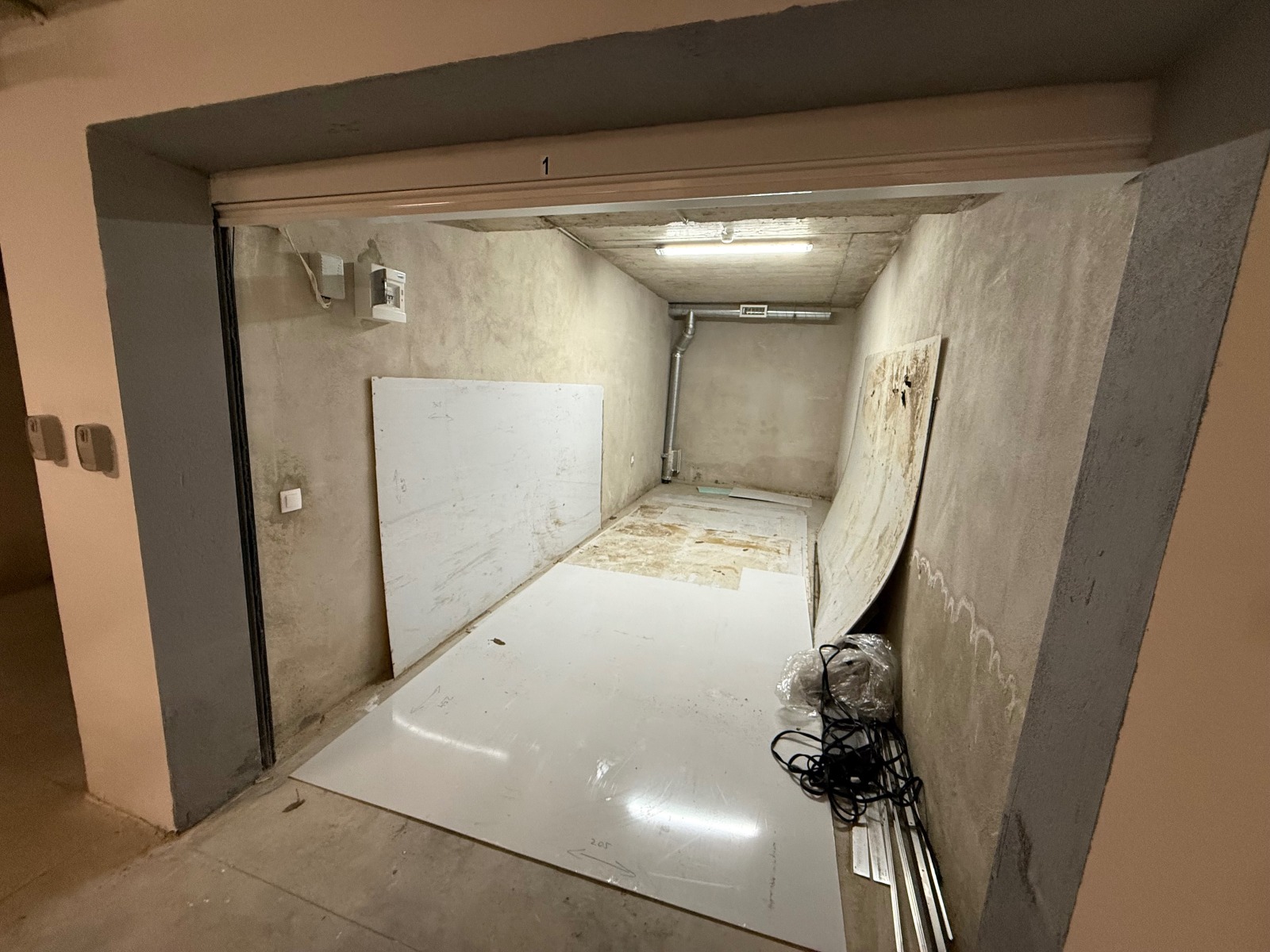 Продава ГАРАЖ, ПАРКОМЯСТО, гр. София, Овча купел, снимка 2 - Гаражи и паркоместа - 53702540