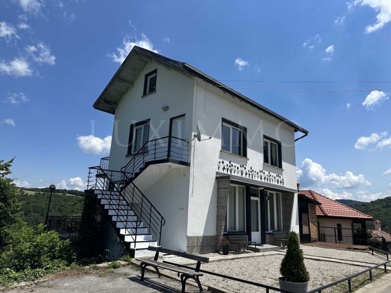 Продава КЪЩА в област Габрово, гр. Трявна - 155 кв.м / 98 000 € » 191 671.34 лв., ЛУКСИММО - ИМОТИ В СТРАНАТА
