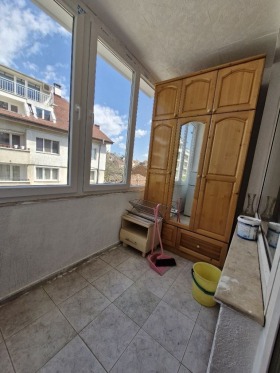 Studie Banishora, Sofia 4
