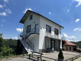 Casa Triavna, regiunea Gabrovo 1