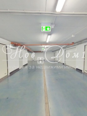 Гараге Лозенец, Софија