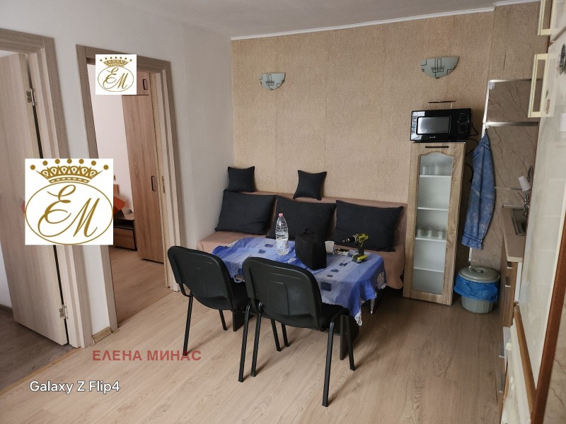 Продава ЕТАЖ ОТ КЪЩА, гр. Шумен, Център, снимка 2 - Етаж от къща - 52747609