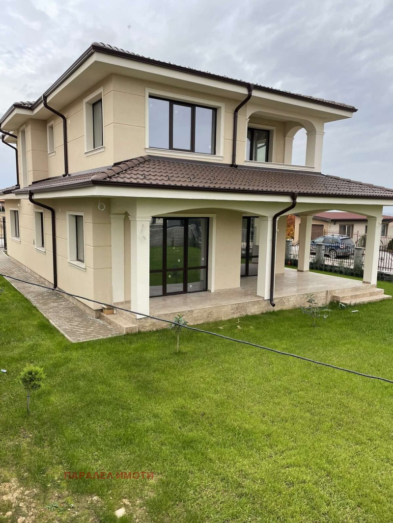 Продава КЪЩА, с. Белащица, област Пловдив, снимка 2 - Къщи - 52579797