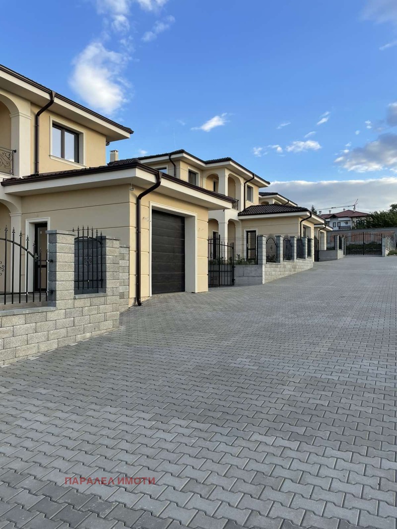 Продава КЪЩА, с. Белащица, област Пловдив, снимка 9 - Къщи - 52579797