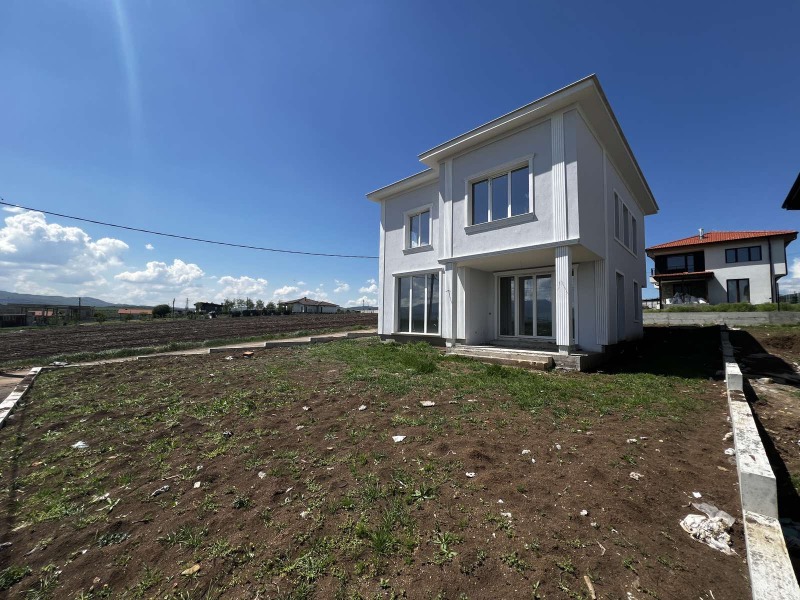 Продава  Къща, област София, с. Гурмазово •  340 000 EUR • ID 29689957 — holmes.bg - [1] 