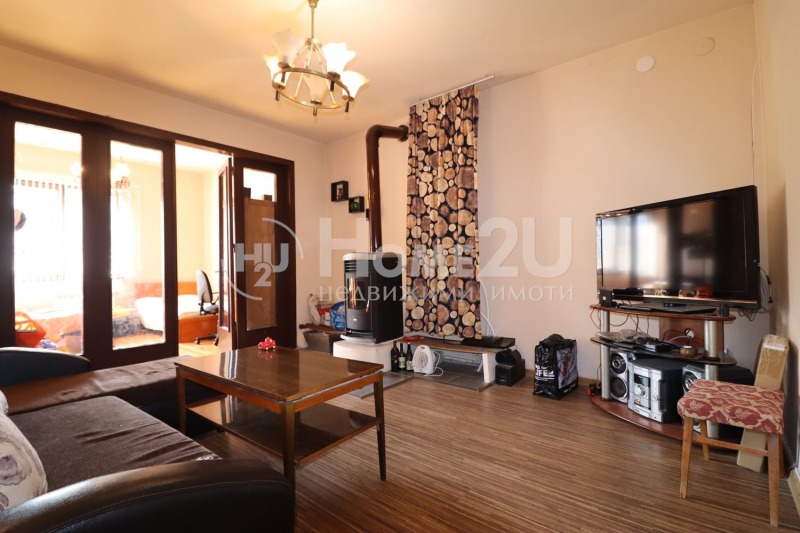 Продава КЪЩА, гр. Перущица, област Пловдив, снимка 8 - Къщи - 52532600