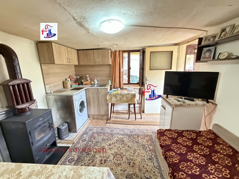 Продава КЪЩА, с. Радко Димитриево, област Шумен, снимка 6 - Къщи - 53563515