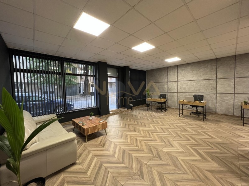 Продава  Магазин град Варна , Конфуто , 151 кв.м | 38693614