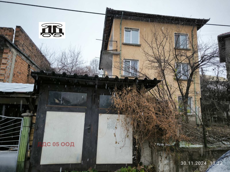 Продава КЪЩА в област Монтана, гр. Вършец - 165 кв.м / 127 830 € » 250 013.75 лв., ДДС 05 ООД