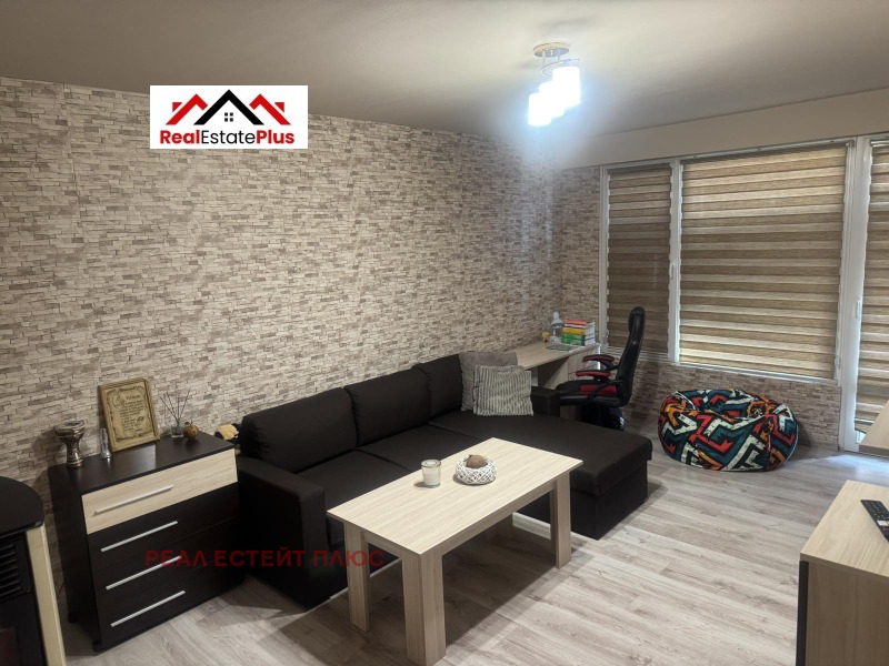 Продава 2-СТАЕН, гр. Ловеч, Широк център, снимка 2 - Апартаменти - 53199071