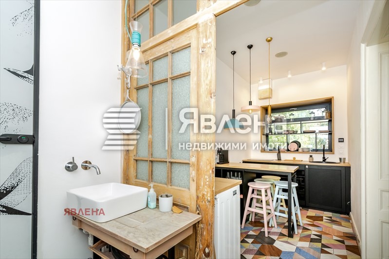 En venta  2 dormitorios Sofia , Oborishte , 68 metros cuadrados | 56430422 - imagen [3]