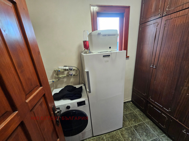 Продава КЪЩА, гр. София, Надежда 3, снимка 2 - Къщи - 52533153