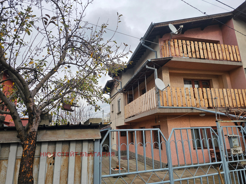 Продава КЪЩА, гр. София, Надежда 3, снимка 12 - Къщи - 52533153