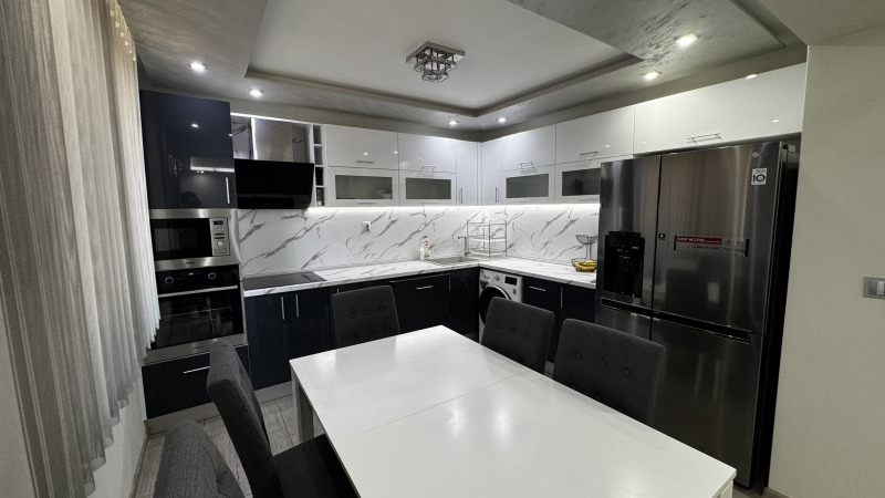 Продава КЪЩА, гр. Плевен, Широк център, снимка 13 - Къщи - 53590234