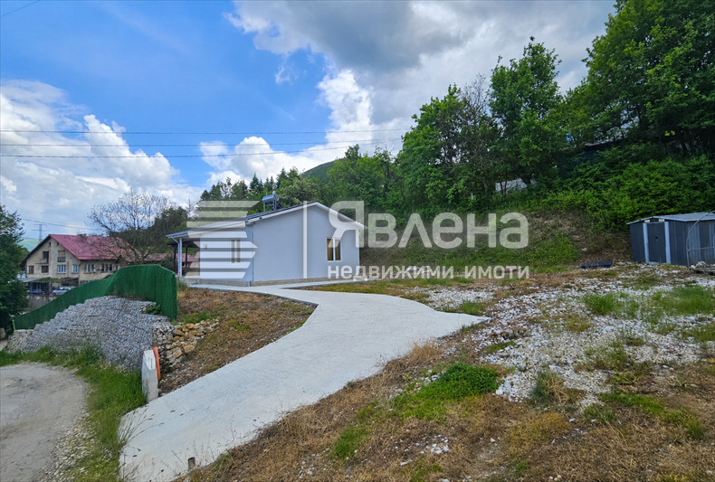 Продава КЪЩА, с. Свидня, област София област, снимка 2 - Къщи - 55905772