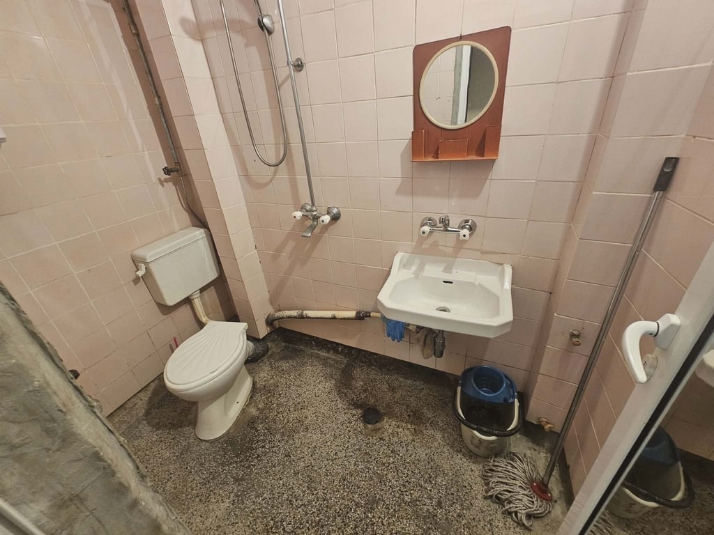 Продава 2-СТАЕН, гр. Кърджали, Център, снимка 11 - Апартаменти - 54063738