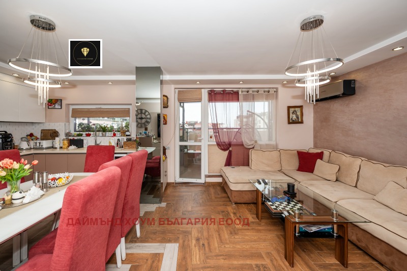 De vânzare  2 dormitoare Plovdiv , Iujen , 174 mp | 49943762 - imagine [2]