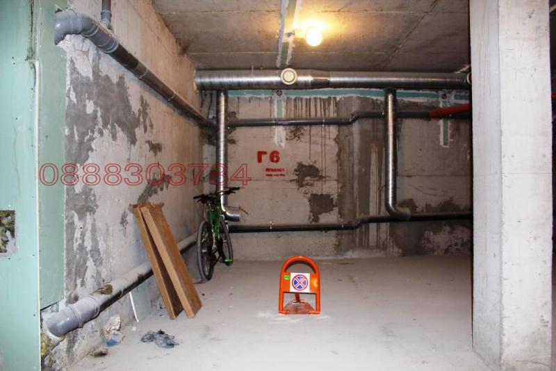 Продава ГАРАЖ, ПАРКОМЯСТО, гр. Свищов, област Велико Търново, снимка 2 - Гаражи и паркоместа - 54934395