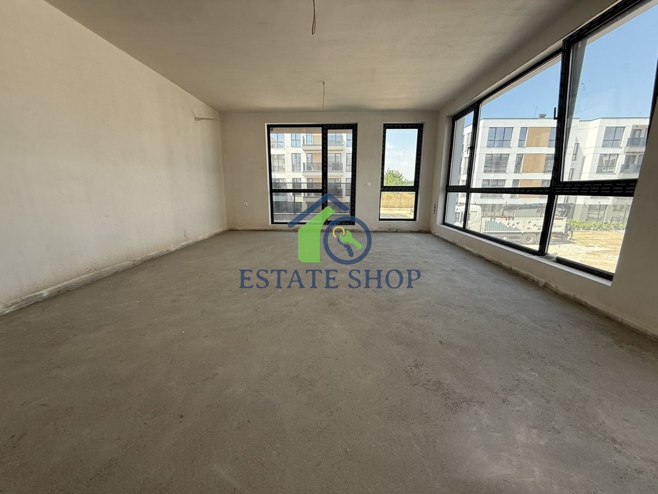 Продава 3-СТАЕН, гр. Пловдив, Остромила, снимка 2 - Апартаменти - 55888605
