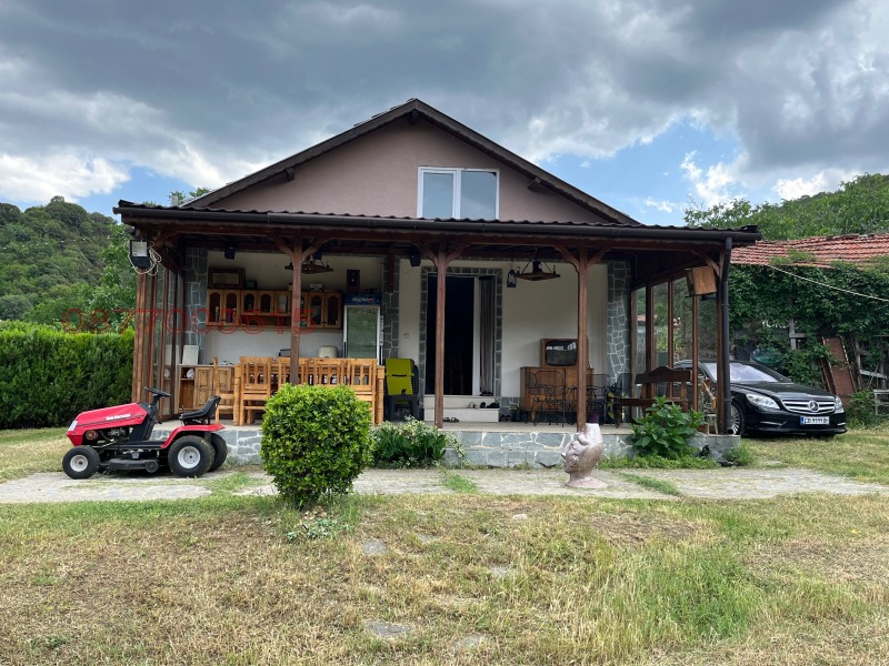 Продава КЪЩА в област Благоевград, с. Каменица - 80 кв.м / 92 000 € » 179 936.36 лв.