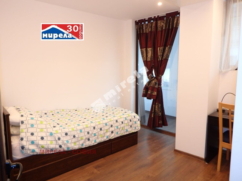 Продава 1-СТАЕН, гр. София, Център, снимка 4 - Апартаменти - 52300600