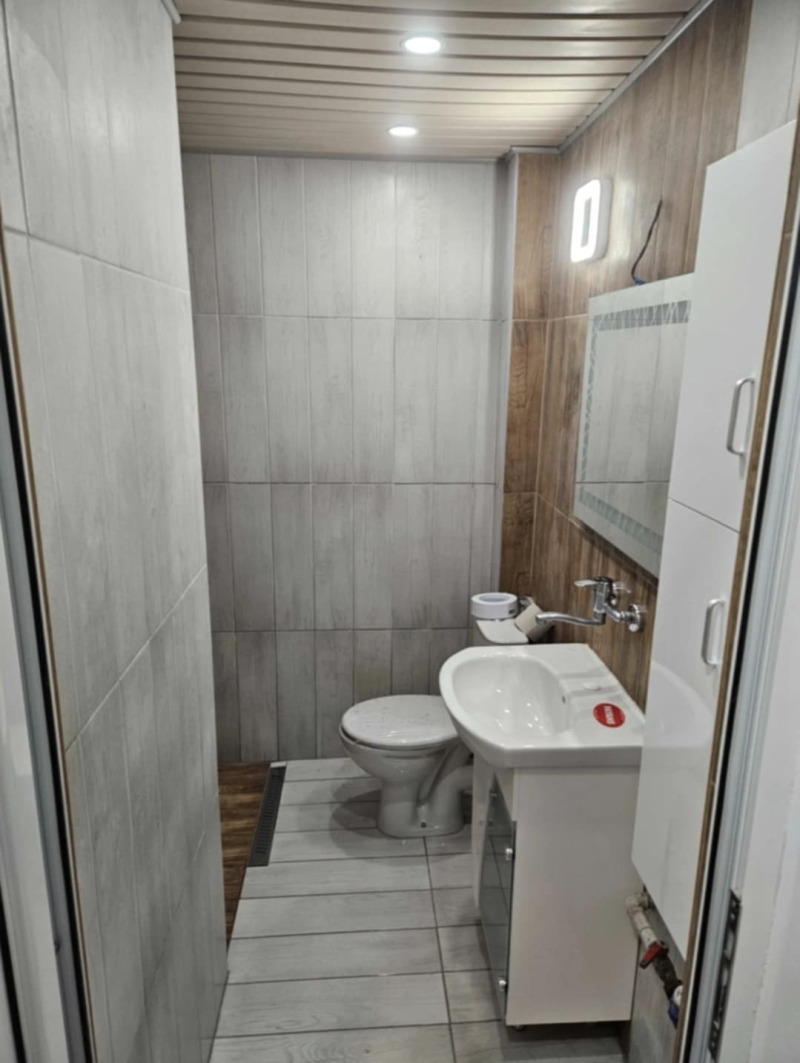 Продается  1 спальня Плевен , Идеален център , 72 кв.м | 75641073 - изображение [3]