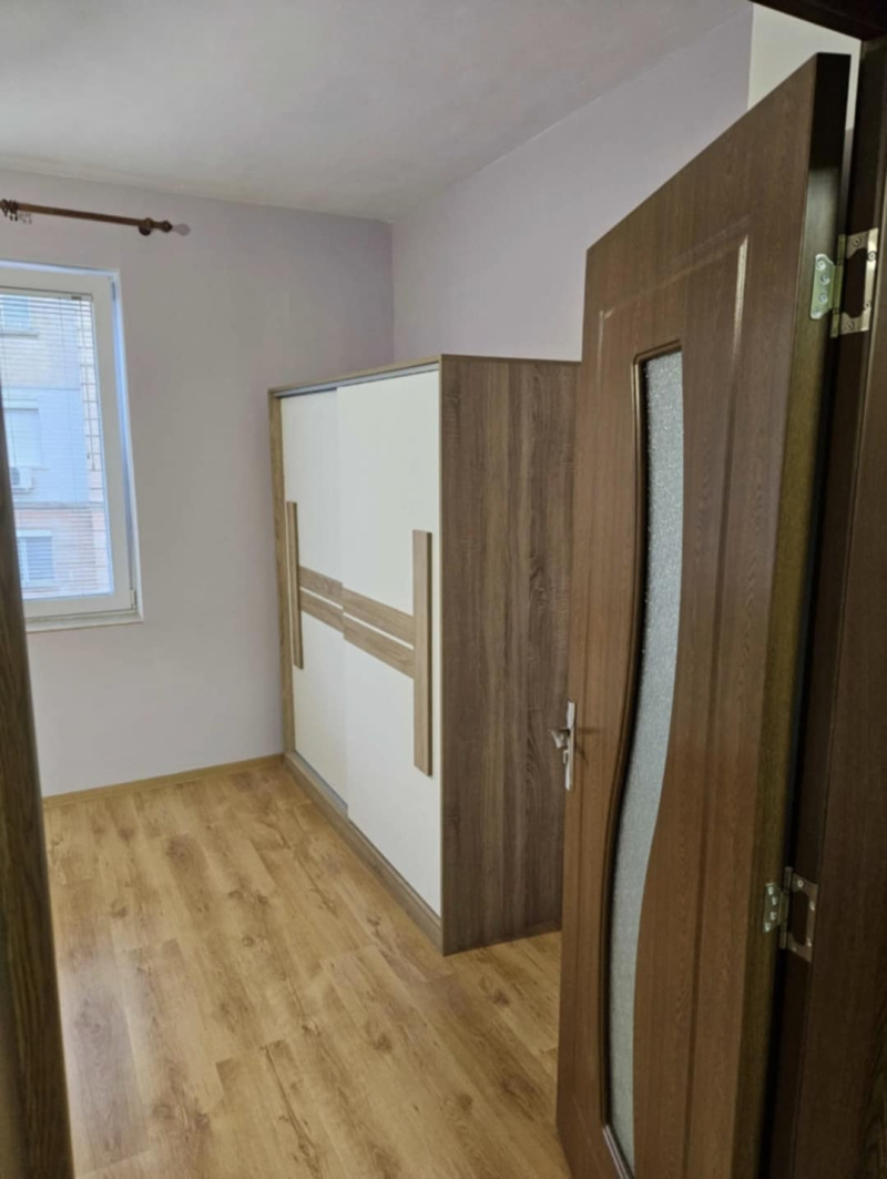 Продается  1 спальня Плевен , Идеален център , 72 кв.м | 75641073 - изображение [9]