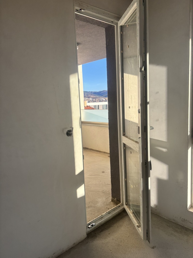 Продава 3-СТАЕН, гр. Благоевград, Освобождение, снимка 8 - Апартаменти - 52538831