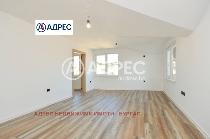 Продава 3-СТАЕН, гр. Бургас, Център, снимка 2 - Апартаменти - 53558749