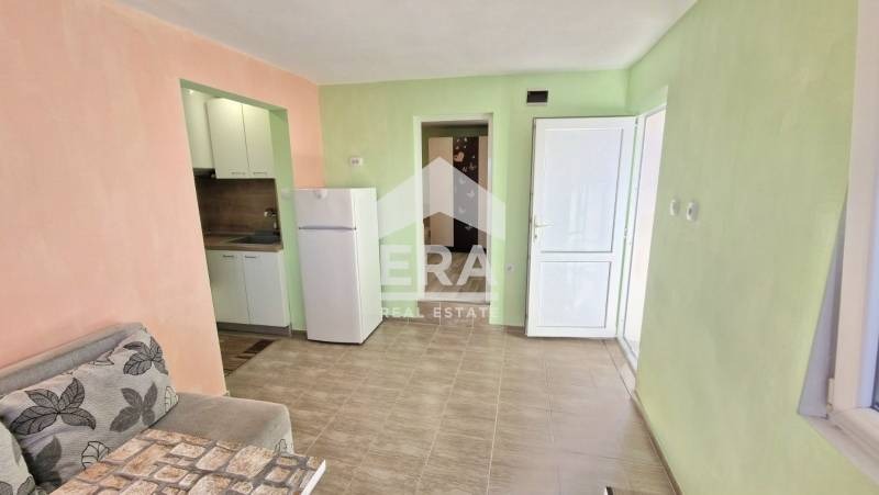 Продава КЪЩА, гр. Аксаково, област Варна, снимка 8 - Къщи - 52444333