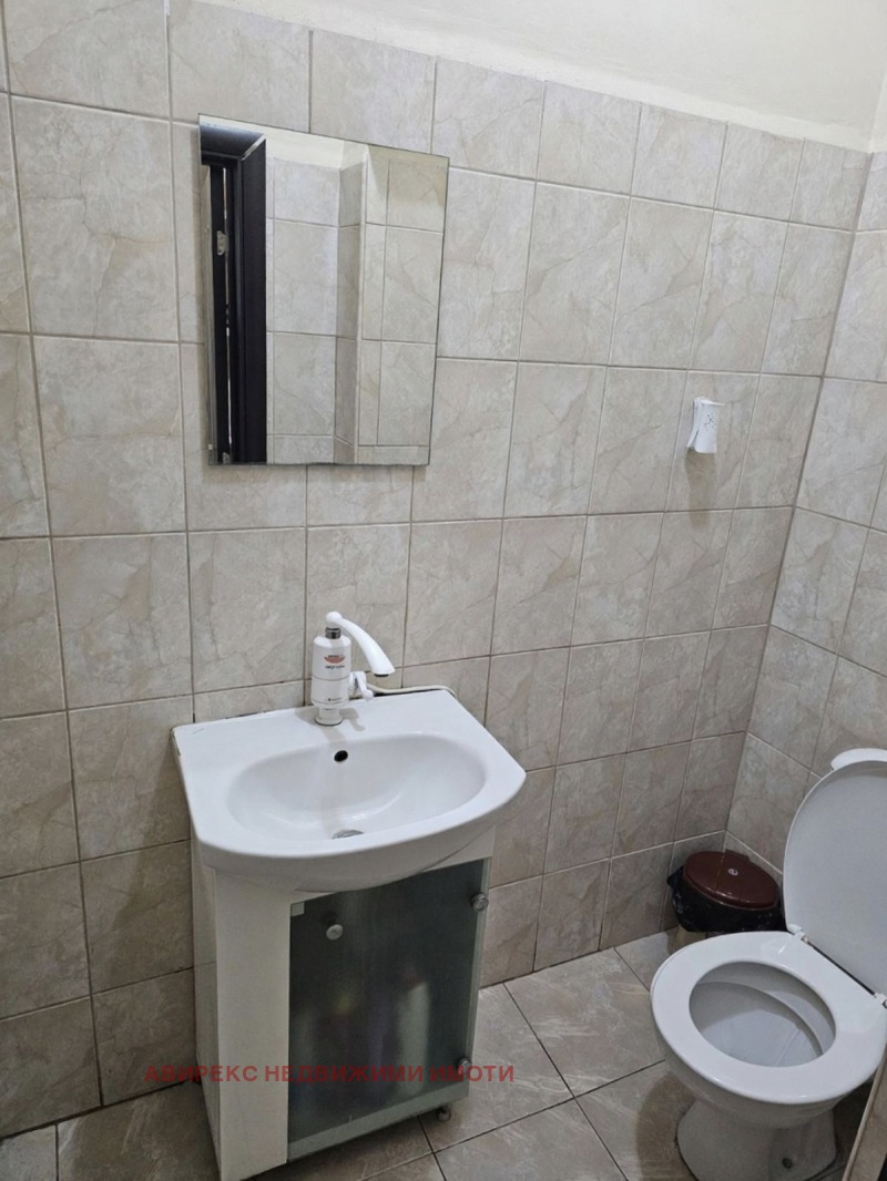 In vendita  Negozio Plovdiv , Iugen , 30 mq | 87607389 - Immagine [2]