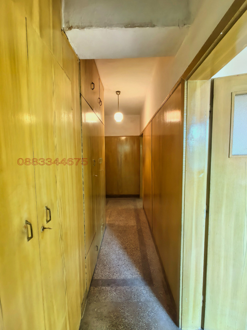 Продава  3-стаен град Благоевград , Широк център , 66 кв.м | 39036045