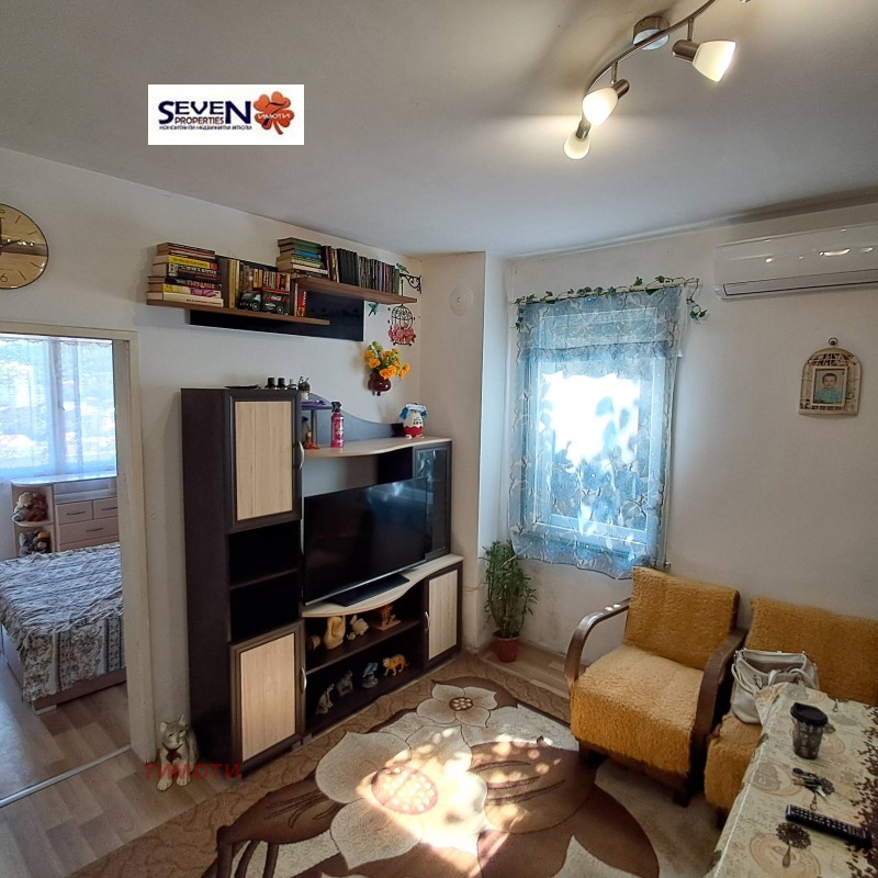 Eladó  2 hálószobás Gabrovo , Centar , 54 négyzetméter | 94608512